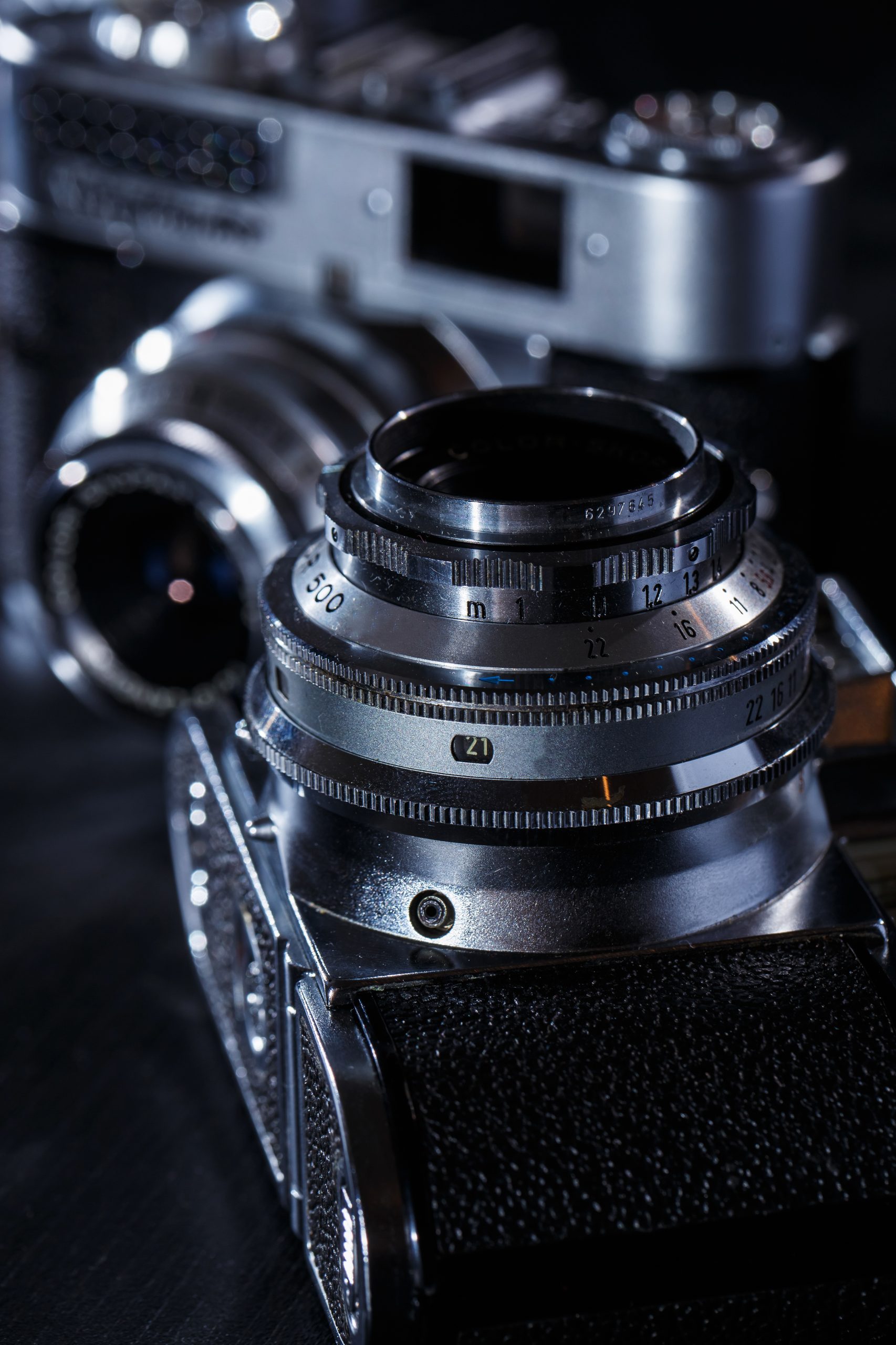 Capturing Time:The Evolution of the First Cameras and the Dawn of Photography